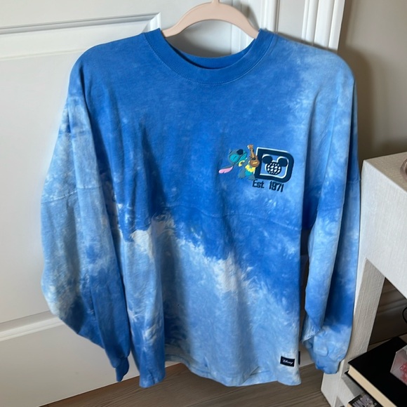 Official Disney World spirit jersey NWT, unisex size Small (oversizeded). - Picture 1 of 8